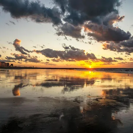 In With Stunning Sea Views * Middelkerke